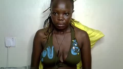 Snapshot of autumnbeagle chatting on November 6, 1:06 am autumnbeagle online show from November 6, 1:06 am