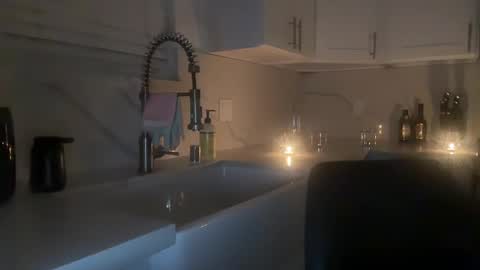 Auntumnfalls online show from November 15, 12:02 pm