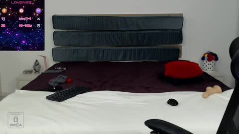 Snapshot of autumnopal chatting on December 11, 1:58 am AutumnOpal online show from December 11, 1:58 am