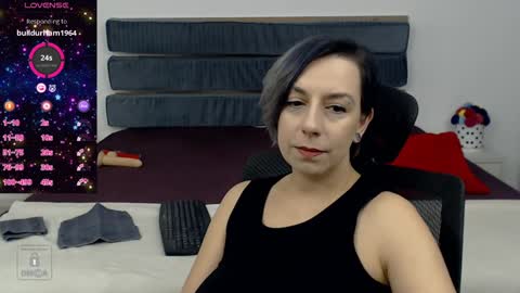 Snapshot of autumnopal chatting on December 13, 12:20 am AutumnOpal online show from December 13, 12:20 am