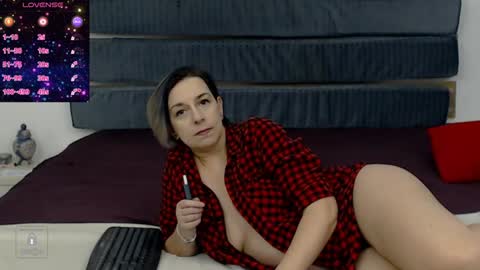 Snapshot of autumnopal chatting on December 25, 11:53 pm AutumnOpal online show from December 25, 11:53 pm