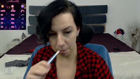 Snapshot of autumnopal chatting on January 17, 2:39 am AutumnOpal online show from January 17, 2:39 am