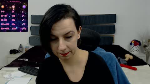 Snapshot of autumnopal chatting on January 22, 2:37 am AutumnOpal online show from January 22, 2:37 am