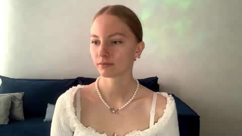 Annie online show from September 11, 7:30 am