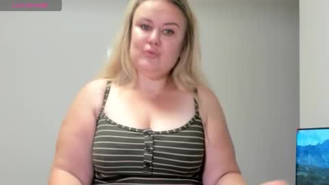 Snapshot of ava_bae chatting on September 20, 12:06 pm ava_bae online show from September 20, 12:06 pm