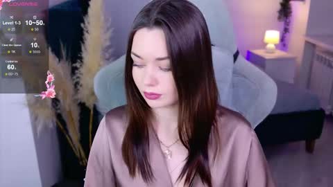 Ava online show from October 4, 2:15 pm