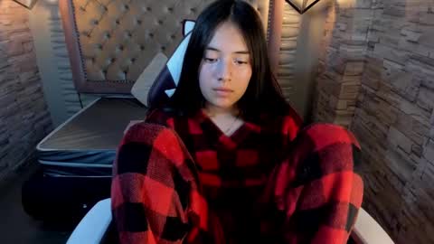              online show from December 3, 6:26 am