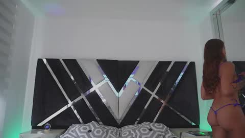 Snapshot of ava_fontana2 chatting on September 14, 6:07 pm Ava Fontana online show from September 14, 6:07 pm