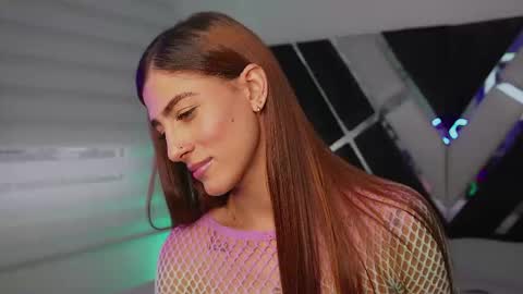 Snapshot of ava_fontana2 chatting on September 17, 10:44 pm Ava Fontana online show from September 17, 10:44 pm