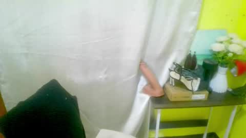 avacadaxcx online show from January 8, 11:51 pm