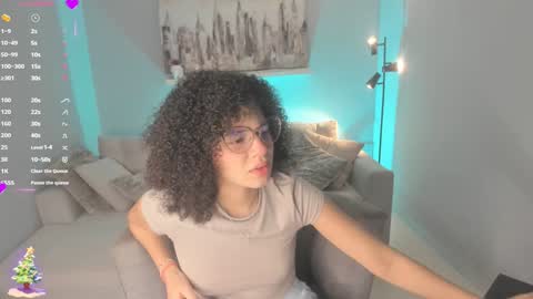 Snapshot of avalon_badger chatting on December 28, 4:20 pm Avalon online show from December 28, 4:20 pm