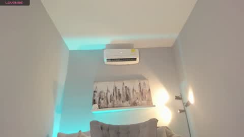 Snapshot of avalon_badger chatting on January 24, 3:45 pm Avalon online show from January 24, 3:45 pm