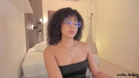 Snapshot of avalon_badger chatting on September 15, 7:47 pm Avalon online show from September 15, 7:47 pm