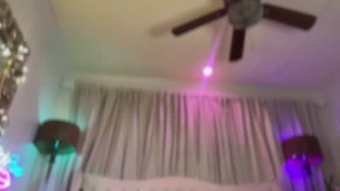 Snapshot of avalonnfoxx chatting on January 7, 5:53 pm AvalonnFoxx online show from January 7, 5:53 pm