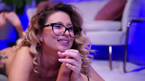 Snapshot of avamaddisson chatting on November 9, 5:39 am Ava online show from November 9, 5:39 am