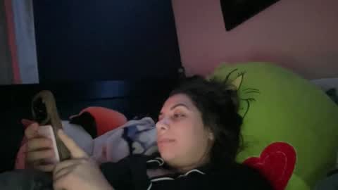 Snapshot of avamonroexo chatting on February 24, 3:59 am Ava Monroe online show from February 24, 3:59 am