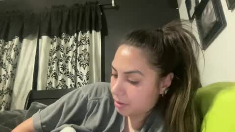 Snapshot of avamonroexo chatting on June 17, 4:26 am Ava Monroe online show from June 17, 4:26 am