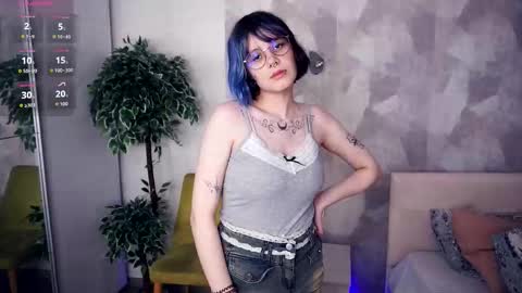 Snapshot of avaobierne chatting on December 16, 7:19 pm avaobierne online show from December 16, 7:19 pm