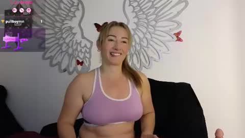 Ava online show from June 14, 11:07 pm