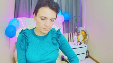 avasaturnian online show from September 18, 12:07 pm