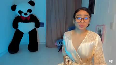 Snapshot of ave_fenix69 chatting on December 2, 2:31 am Valery -- online show from December 2, 2:31 am