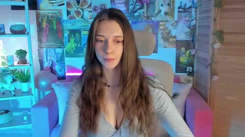 Avie online show from January 7, 3:12 pm