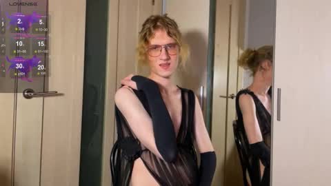 Alex online show from March 8, 1:25 am