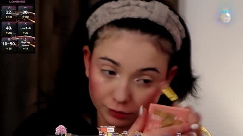 AveryWillow online show from January 11, 4:14 pm