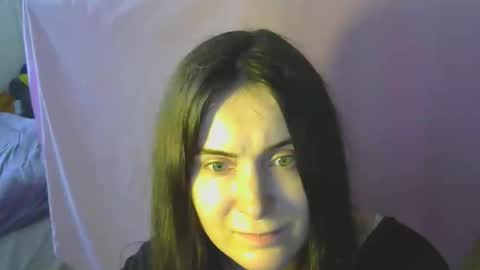 avialenne online show from May 5, 11:29 am