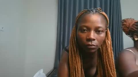 Snapshot of avian_babe chatting on November 24, 7:08 am Avian online show from November 24, 7:08 am