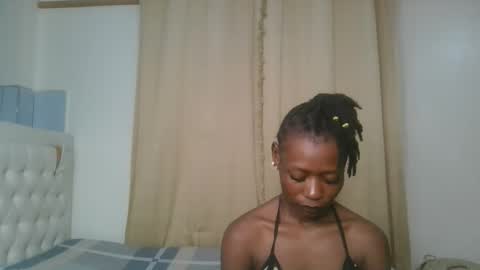 Snapshot of avian_babe chatting on April 11, 6:23 pm Avian online show from April 11, 6:23 pm