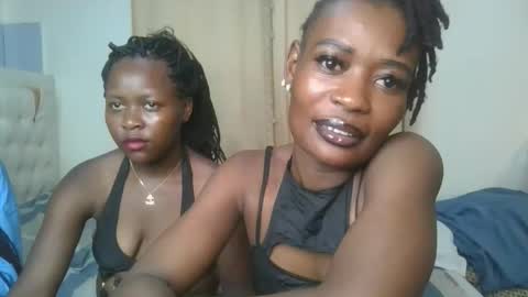 Snapshot of avian_babe chatting on April 12, 7:19 pm Avian online show from April 12, 7:19 pm