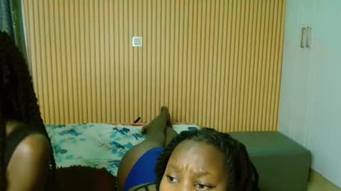 Avian online show from November 11, 4:01 am