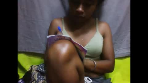 avontsoaldy online show from October 29, 2:58 am