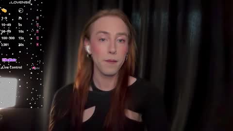 avril_pearly_ online show from March 25, 10:54 am