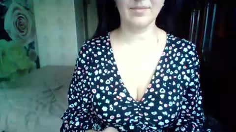 Snapshot of awesomeladyy chatting on January 8, 6:52 am awesomeladyy online show from January 8, 6:52 am