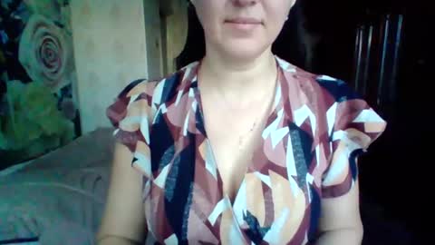 Snapshot of awesomeladyy chatting on January 15, 7:59 am awesomeladyy online show from January 15, 7:59 am