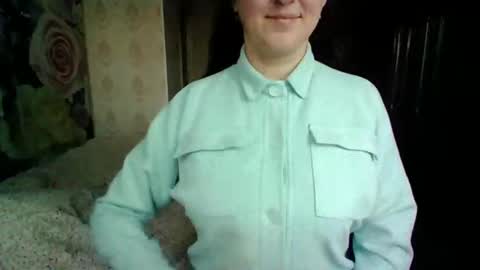 Snapshot of awesomeladyy chatting on February 22, 8:07 am awesomeladyy online show from February 22, 8:07 am