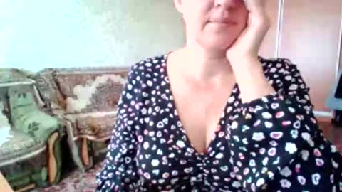 Snapshot of awesomeladyy chatting on September 27, 8:19 am awesomeladyy online show from September 27, 8:19 am