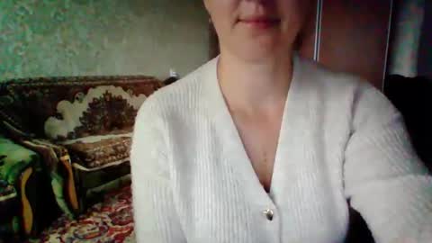 Snapshot of awesomeladyy chatting on October 7, 12:57 pm awesomeladyy online show from October 7, 12:57 pm