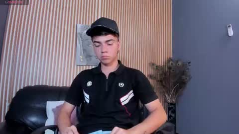 axeel_frost online show from August 6, 2:46 am