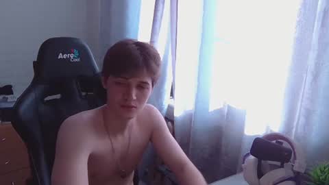 axel_0ne online show from June 10, 1:06 am