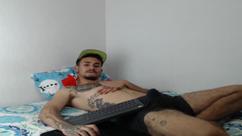 Snapshot of axel_ag chatting on December 20, 6:24 pm Axel online show from December 20, 6:24 pm