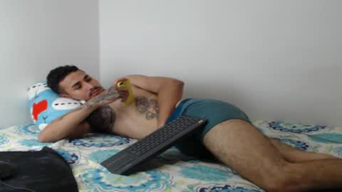 Snapshot of axel_ag chatting on December 21, 6:12 pm Axel online show from December 21, 6:12 pm