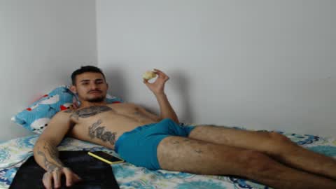Snapshot of axel_ag chatting on December 25, 4:54 pm Axel online show from December 25, 4:54 pm