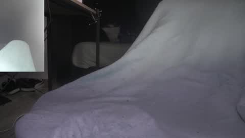 Snapshot of axel_ag chatting on May 24, 1:43 am Axel online show from May 24, 1:43 am
