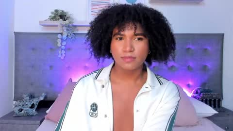 AXEL  online show from May 19, 8:59 pm