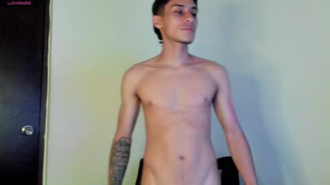 axel davis  online show from December 18, 1:22 am