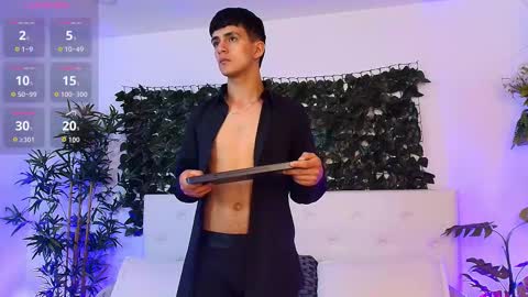 Snapshot of axel_draven chatting on September 22, 11:12 am axel_draven online show from September 22, 11:12 am