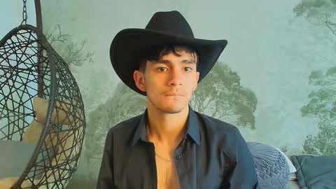 axel_draven online show from November 12, 11:10 am